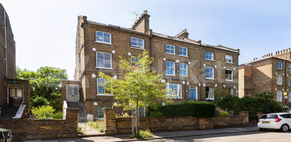 Hartham Road , Caledonian Road